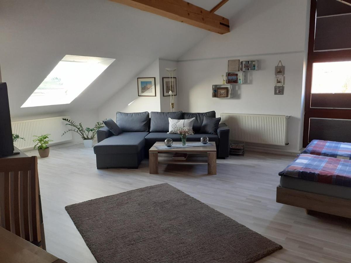 Gemuetliches Apartment Хатинген Екстериор снимка