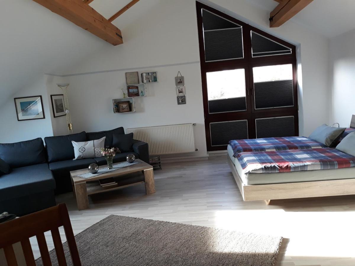Gemuetliches Apartment Хатинген Екстериор снимка
